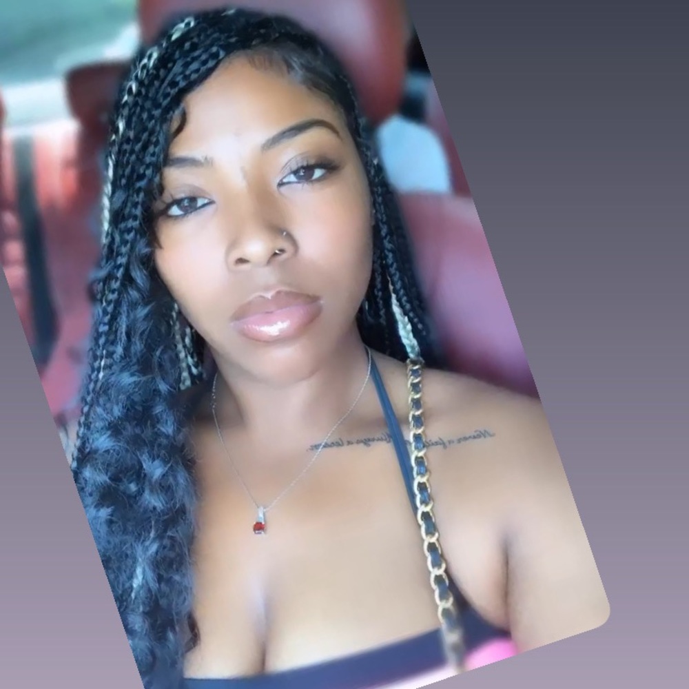 Meet your Posher, Yahshea